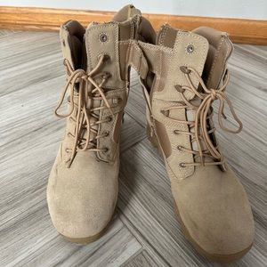 Multi faceted, Delta, tactical boots practically new.